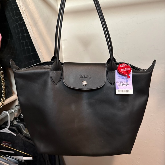 Longchamp Handbags - Longchamp Medium Black Le Pliage Xtra Leather Shoulder Tote